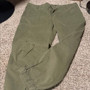 Sanctuary Standard Surplus olive green elastic ankle pants (31) - EUC!